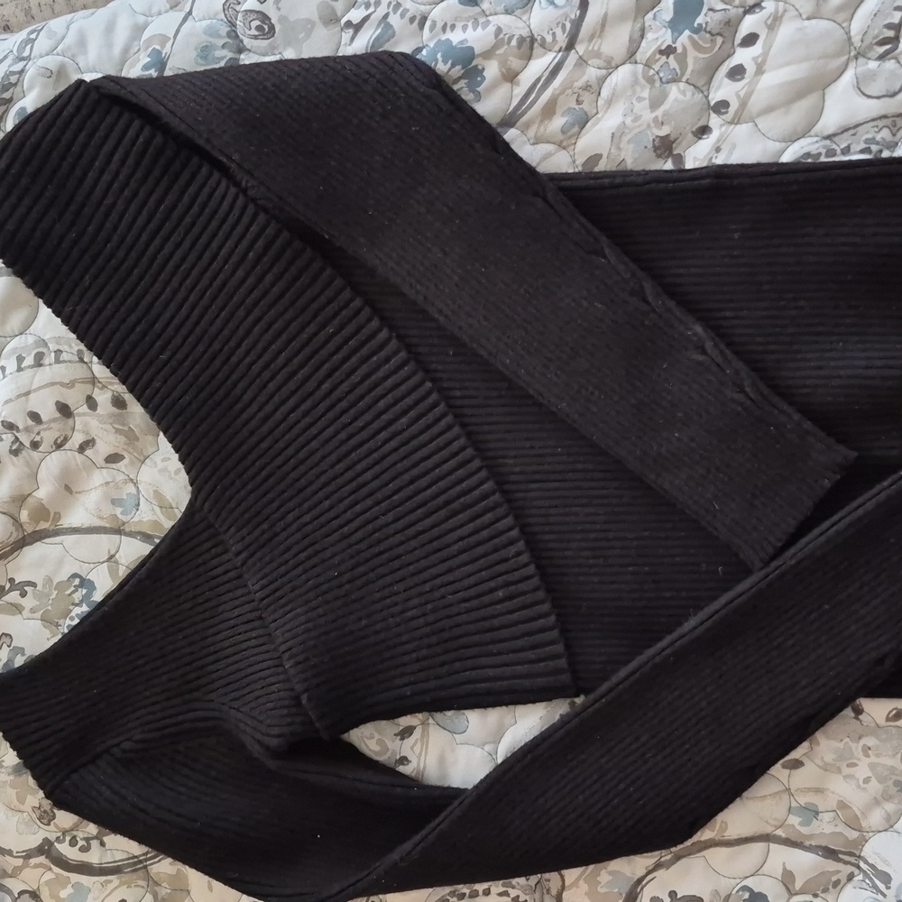 Greylin Black Chic V Neck Chris-Cross Knit Sweater